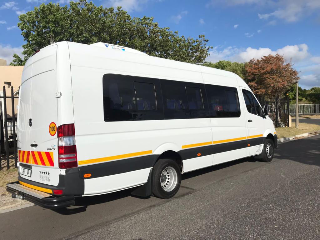Mercedes Bus